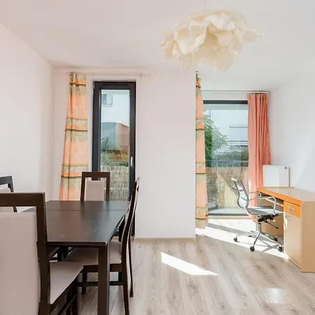 Riverside Comfort By Bookinghost * 크라쿠프