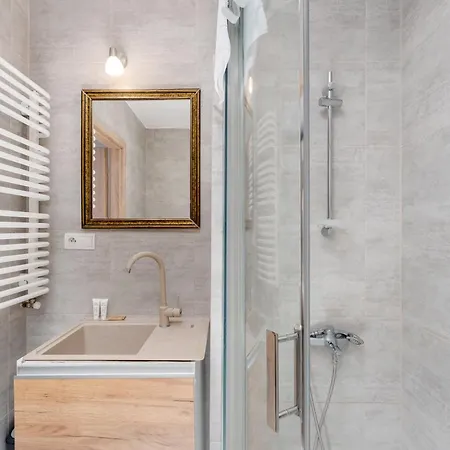 Riverside Comfort By Bookinghost *